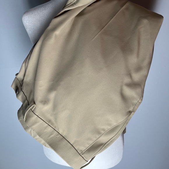 Men’s Haggar dress pants - Size 42/30 - Gently worn - Picture 5 of 8